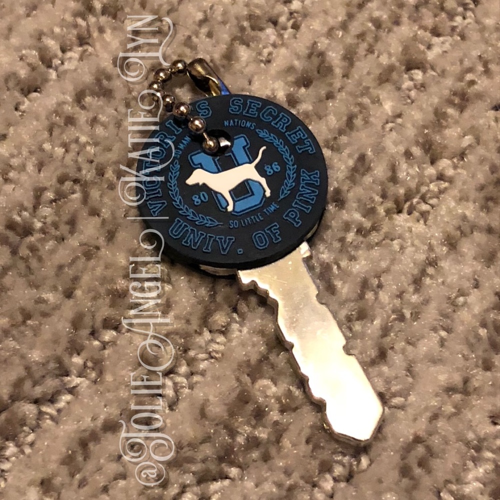 VINTAGE | Victoria’s Secret PINK Key Cover(s)